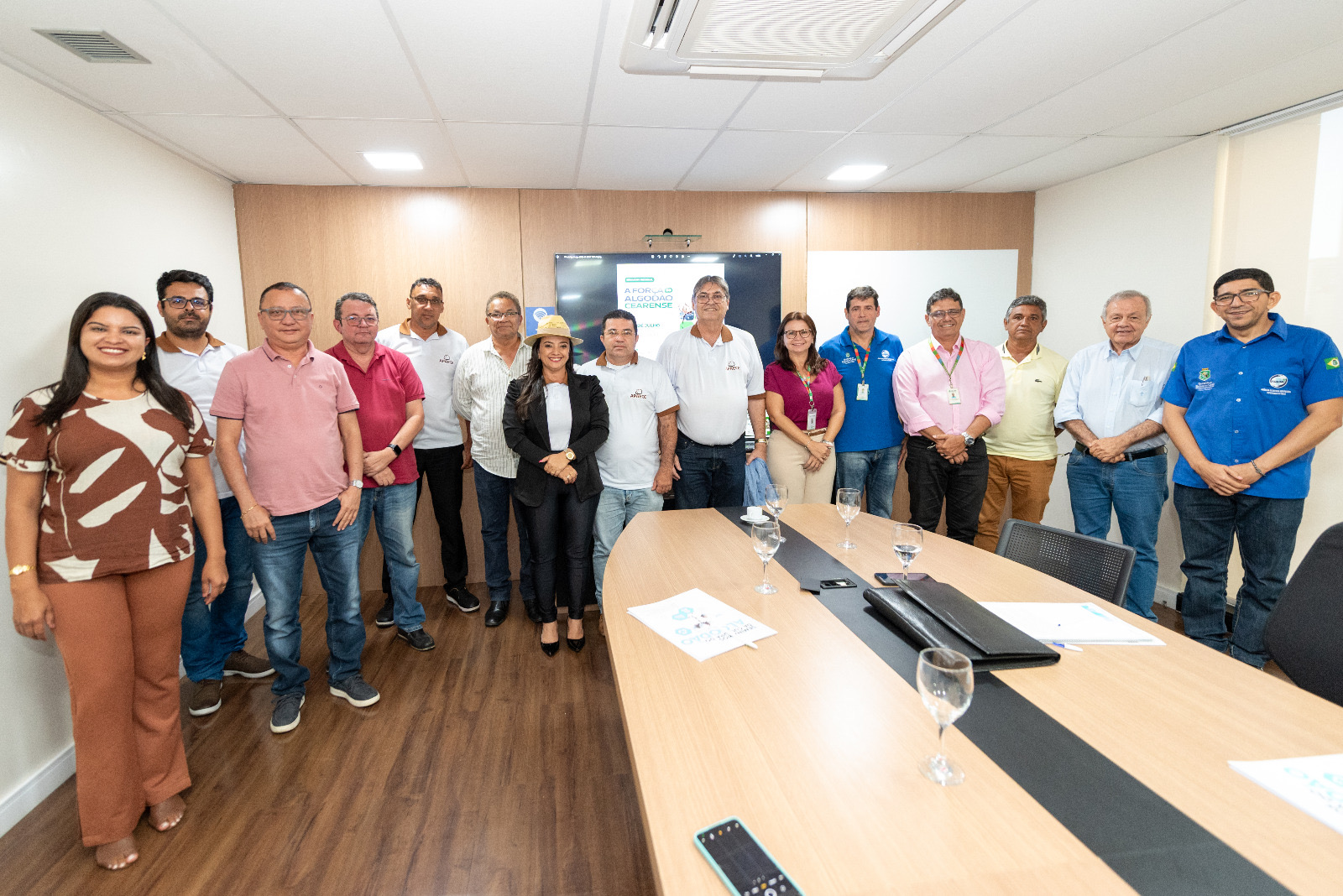 Algodão: projeto Ouro Branco é discutido durante reunião com Apaece